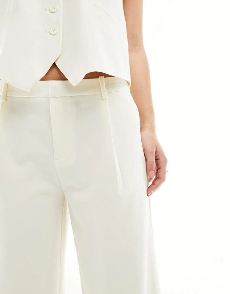 Stradivarius Stradivarius STR tailored trouser in natural co-ord 4