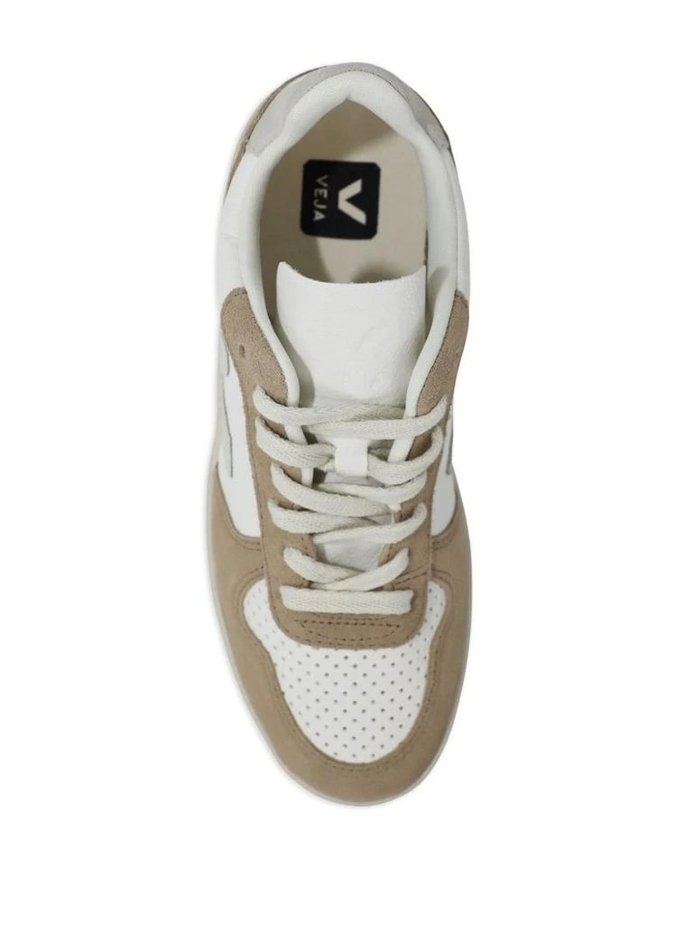 Veja V-10  SNEAKERS 3