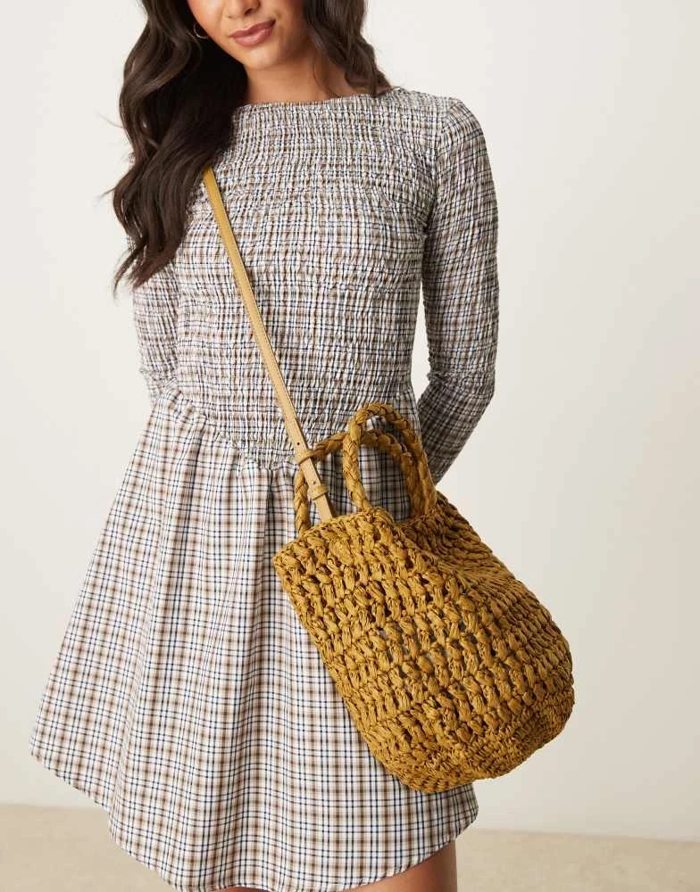 Mango Mango raffia bucket bag with linning in tan 1