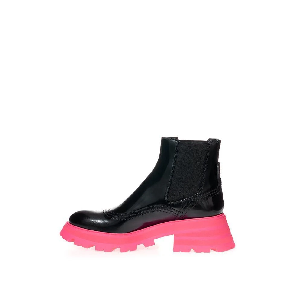 Alexander McQueen Alexander McQueen Elegant Black Leather Boots 2