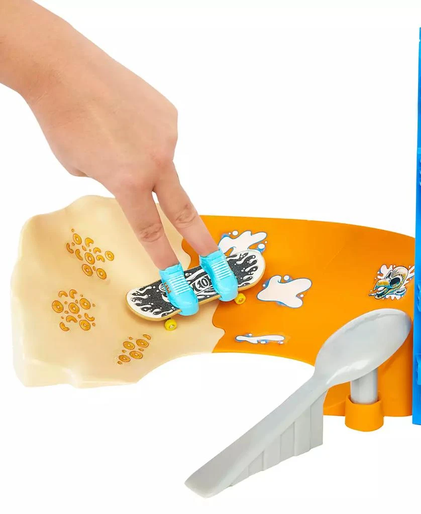 Hot Wheels Tony Hawk Cereal Skate Bowl Fingerboard Set with 1 Exclusive Board 5