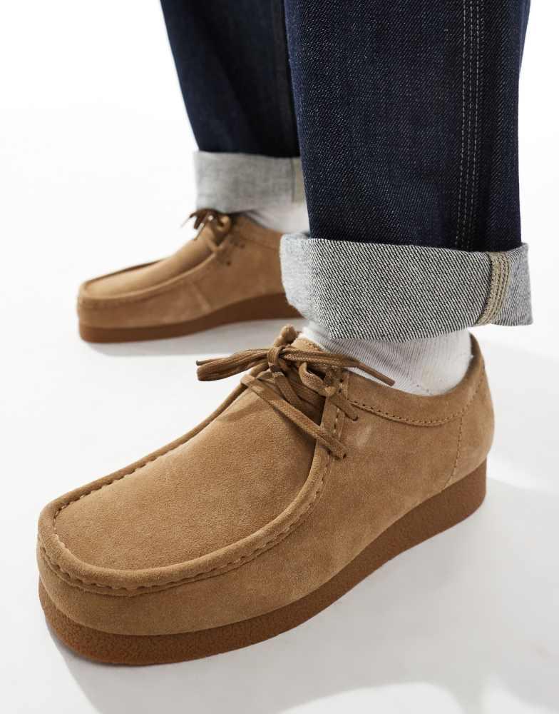 Clarks Clarks Wallabee EVO in dark sand - Casual Shoes - Free