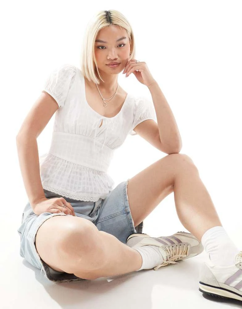 HOLLISTER Hollister milkmaid short sleeve top in white 1