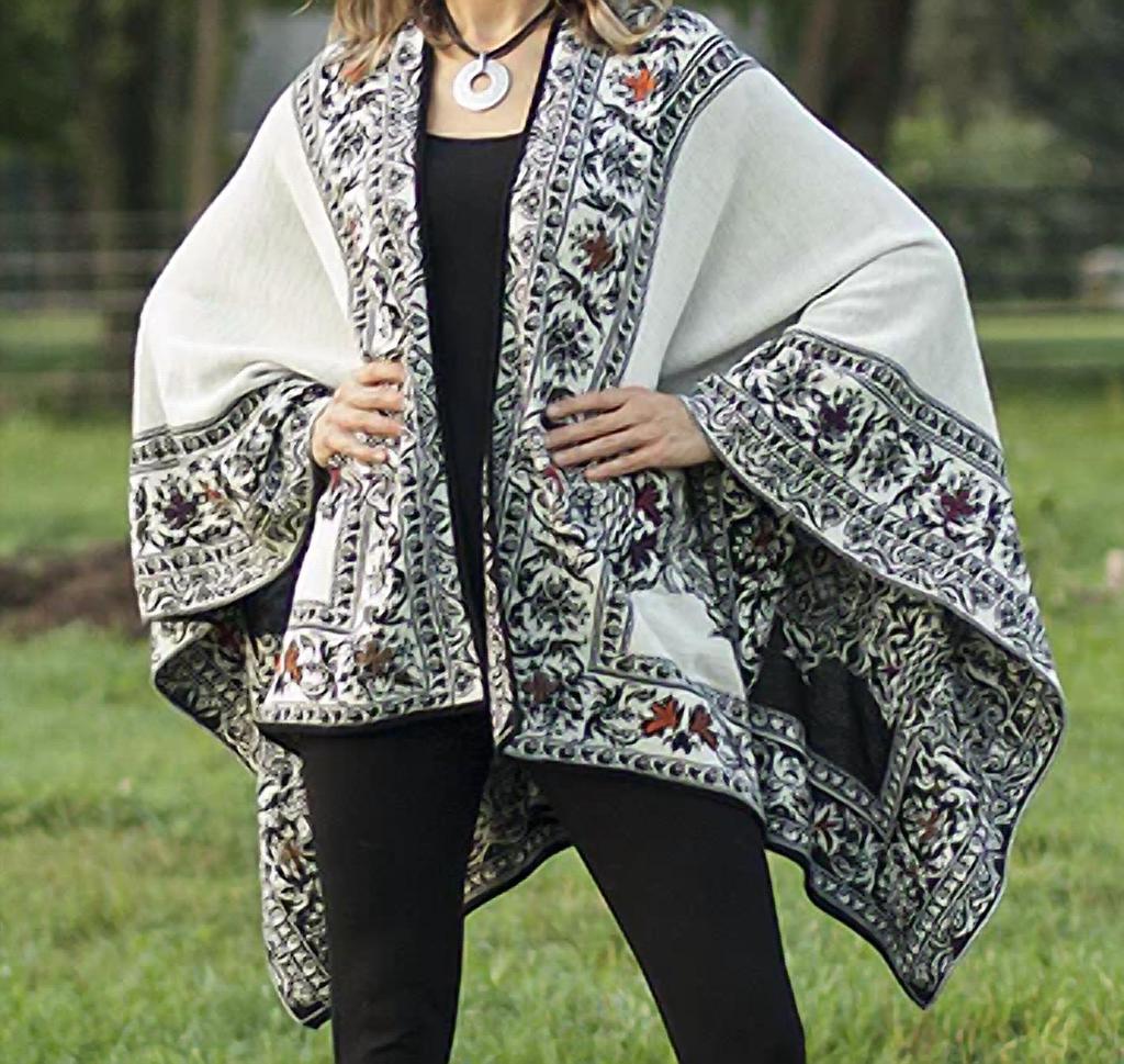 Cloud Nine Cloud Nine - Reversible Ruana Cape
