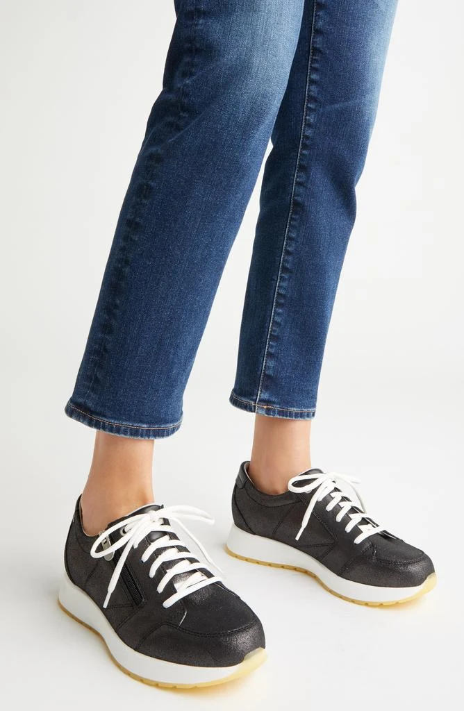 Munro Sutton Sneaker 5