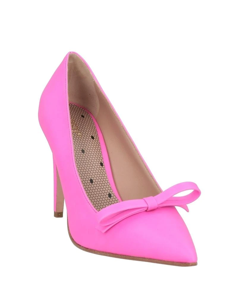 RED Valentino Pump 2