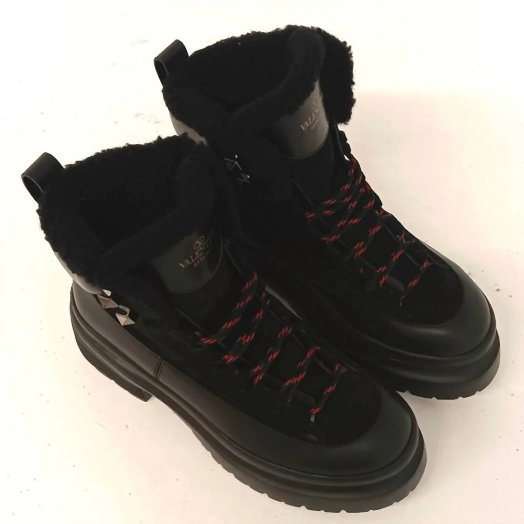 Valentino Valentino Garavani - Women
s Rockstud Round Toe Lace-up Boots 1