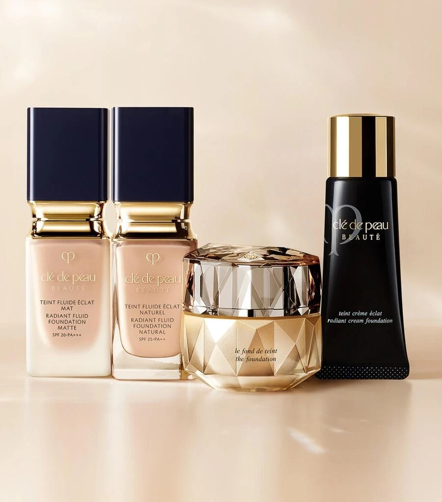 Cle de Peau Radiant Fluid Foundation Natural 5
