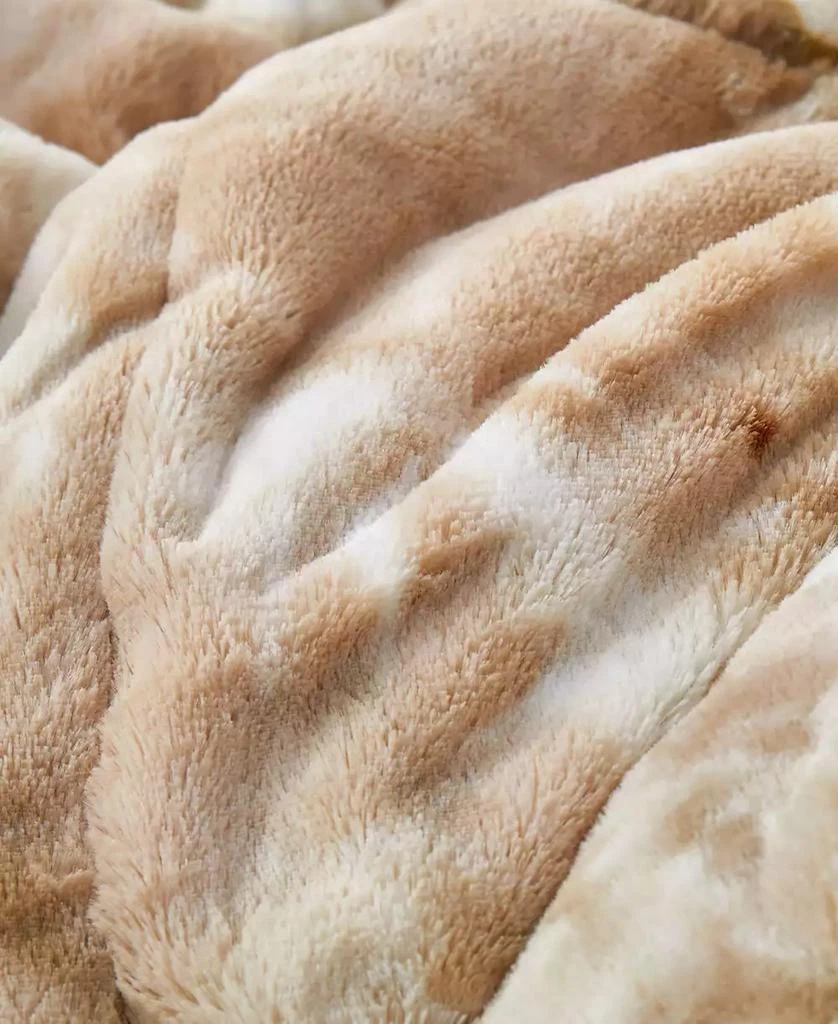 UNIKOME Reversible Medium Weight Plush Faux Fur Comforter 5