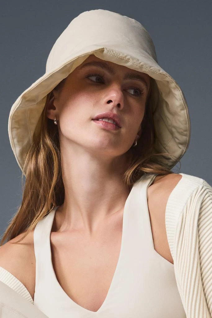 Alo Good Shade Puffer Bucket Hat - Oat Milk - Hats - Free 