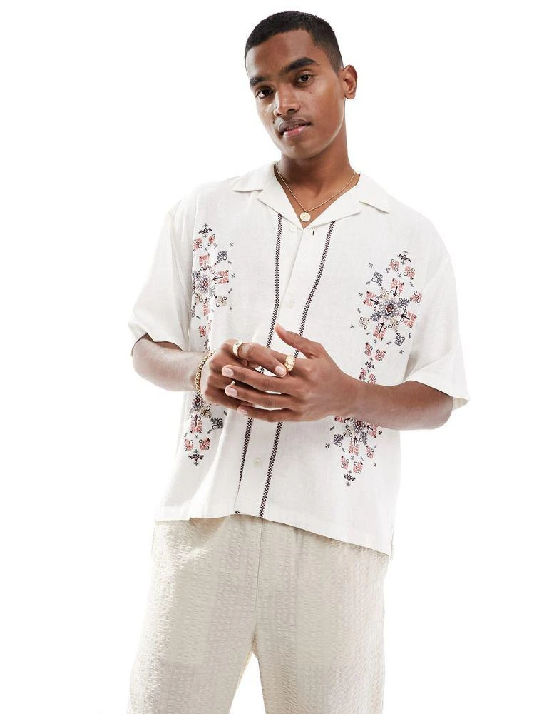 Abercrombie & Fitch Abercrombie & Fitch embroidered short sleeve linen blend shirt in white 1