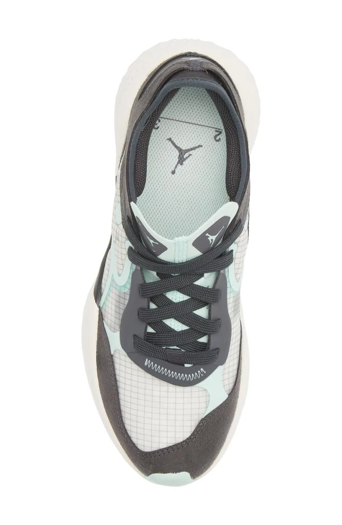 Jordan Delta 3 Low Sneaker 5