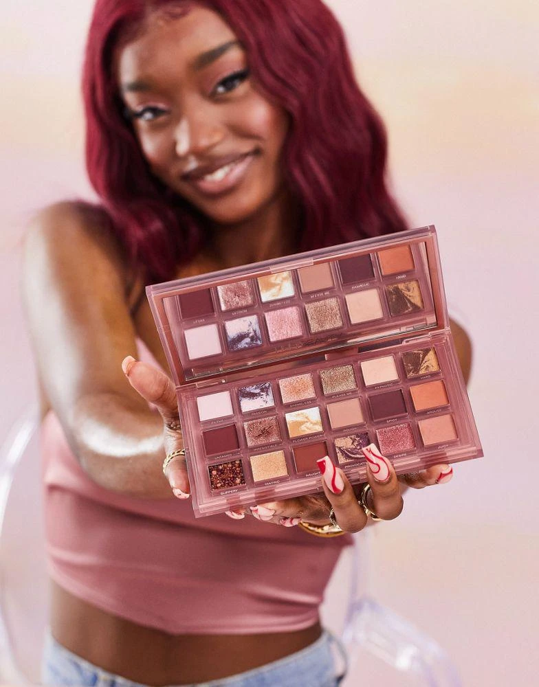 Huda Beauty Huda Beauty Naughty Nude Eyeshadow Palette 4