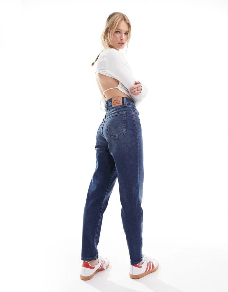 Levi's Levi's high waisted mom jeans in dark wash navy 1