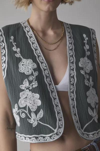 Kimchi Blue Kimchi Blue Festival Floral Embroidered Cropped Vest