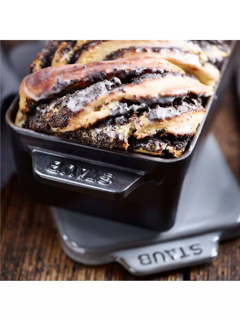 Staub Cast Iron Loaf Pan 3