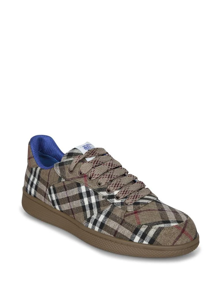 Burberry Sneakers – On Sale Now with Up to 45% Off Discover