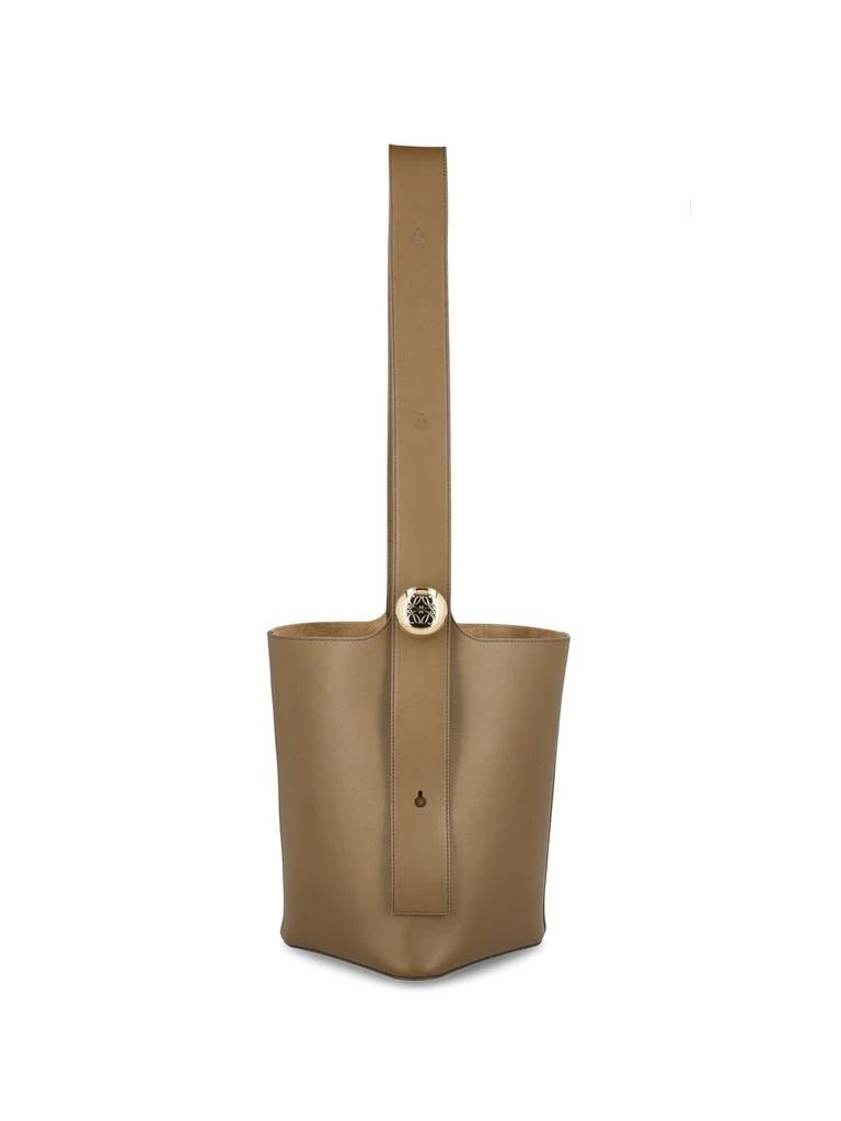 Loewe Loewe Medium Pebble Bucket Bag 1