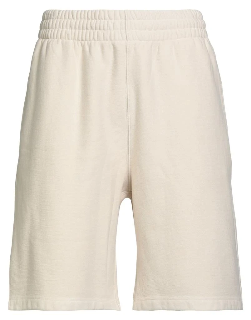 Burberry Shorts
Bermuda 1