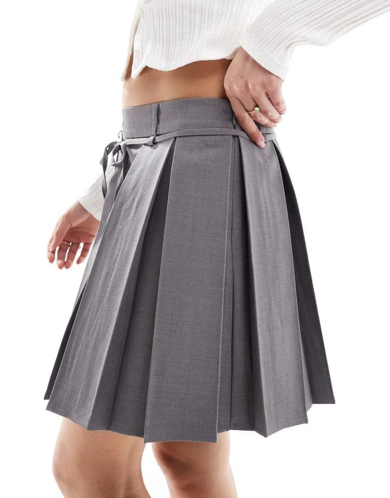 ONLY ONLY tie waist pleated mini skirt in grey 3
