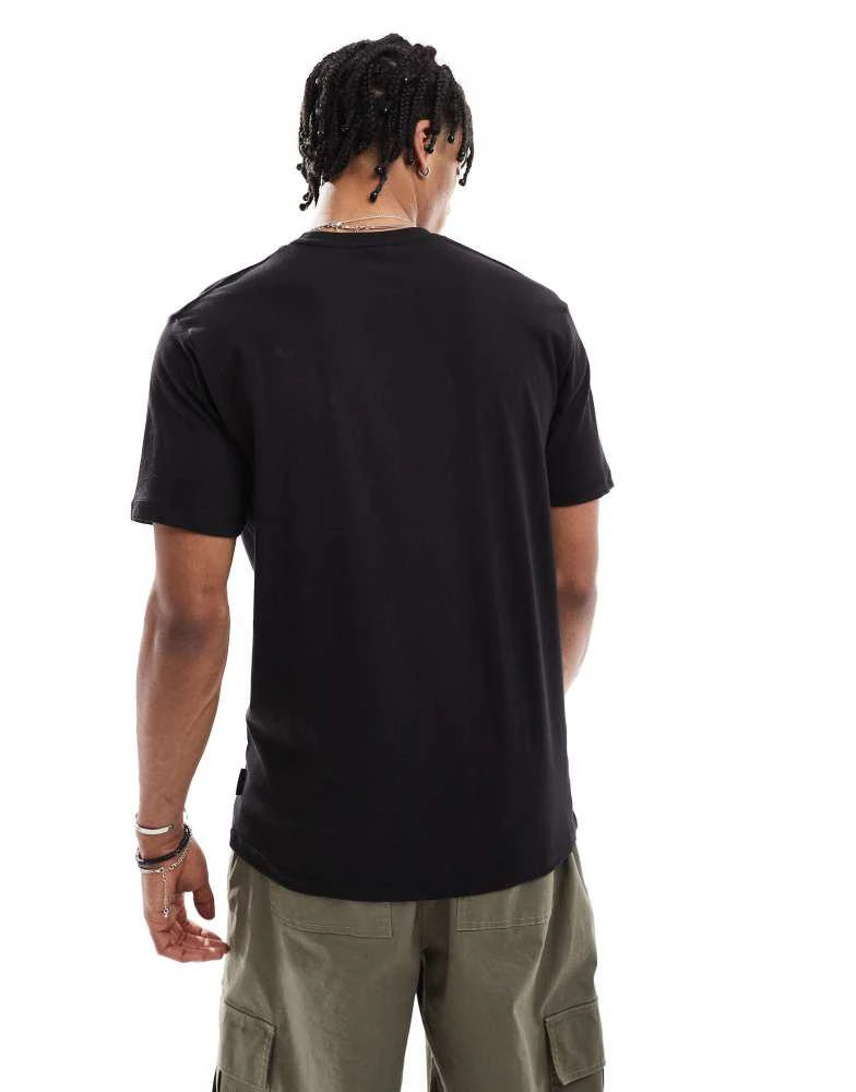 ELLESSE Ellesse Cassica t-shirt in black 4