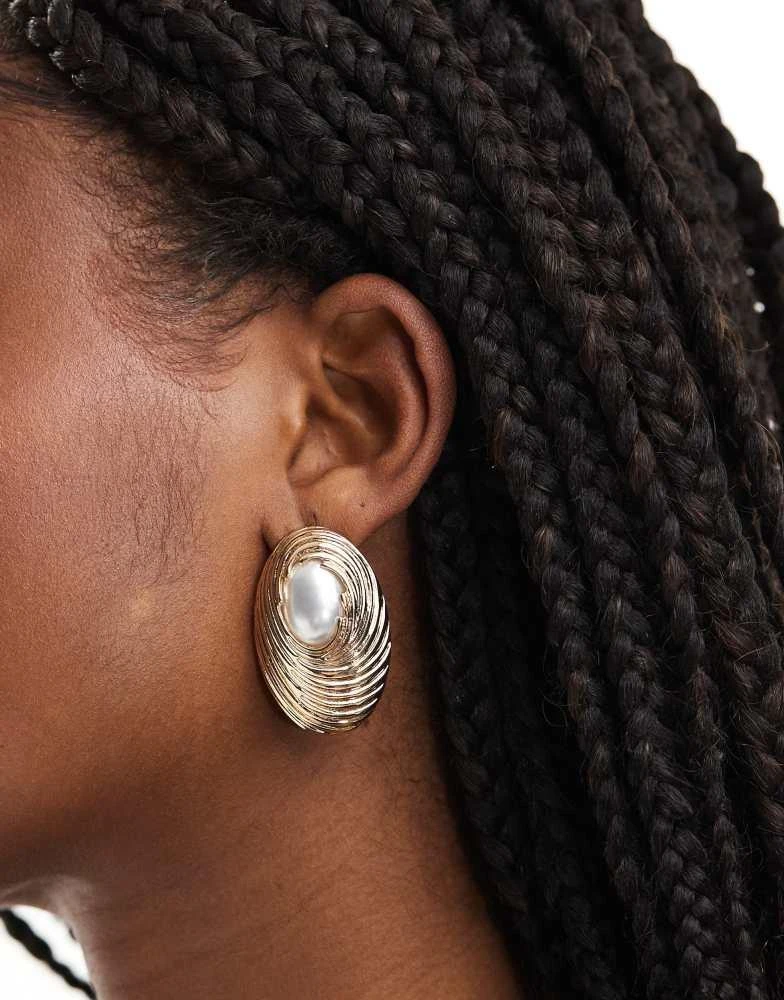 8 Other Reasons 8 Other Reasons 18k gold plated pearl detail oversized stud earrings 3