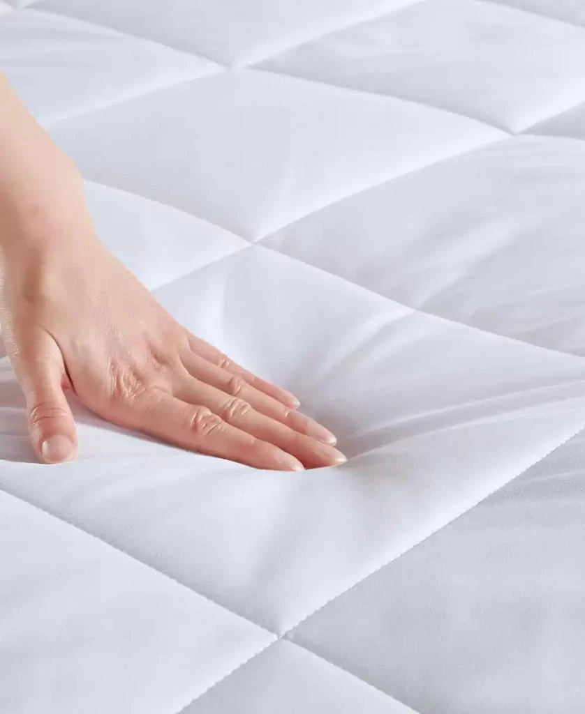Sharper Image Cooling Touch Oversized Down Alternative Comforter 6