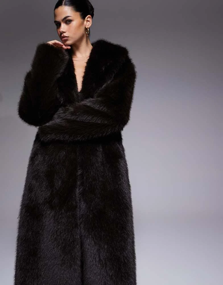 Aria Cove Aria Cove oversized collared maxi faux fur jacket in chocolate 2