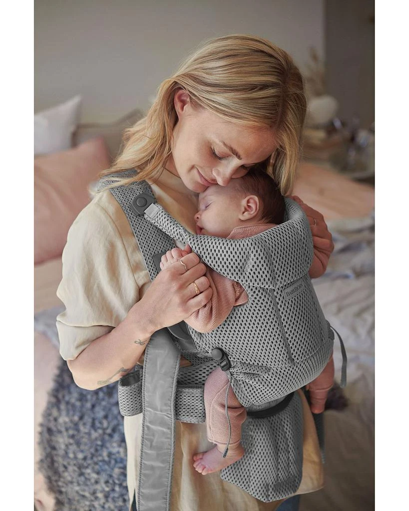 BabyBjörn Baby Carrier Free 2