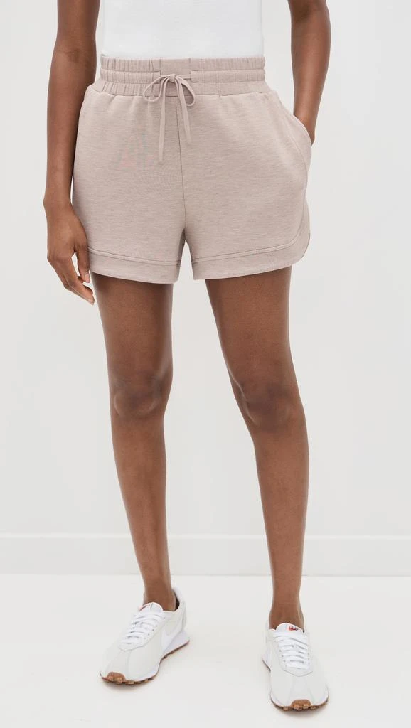 Varley Ollie High Rise Shorts 3.5" 1