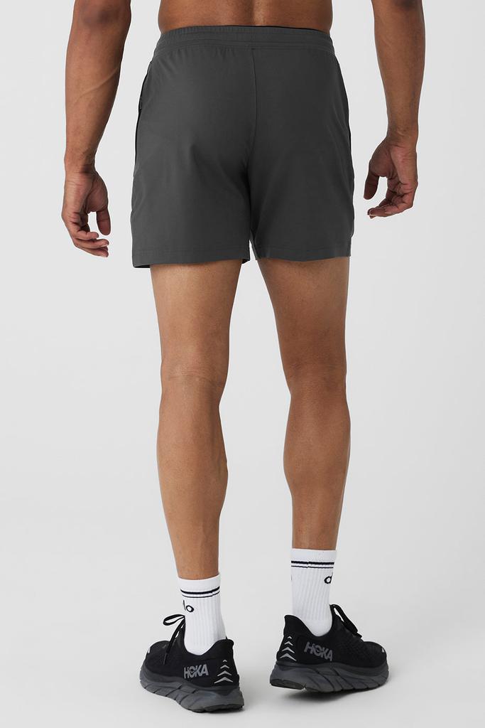 【Alo Yoga】7\" Conquer React Performance Short 7