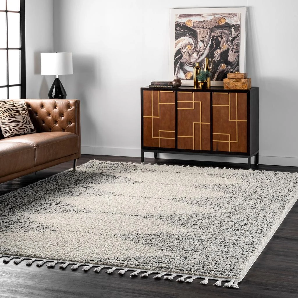 nuLOOM Bria Moroccan Diamond Tassel Rug 1