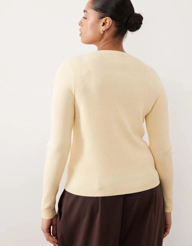 ASOS ASOS DESIGN Curve fine gauge henley top in buttermilk 4