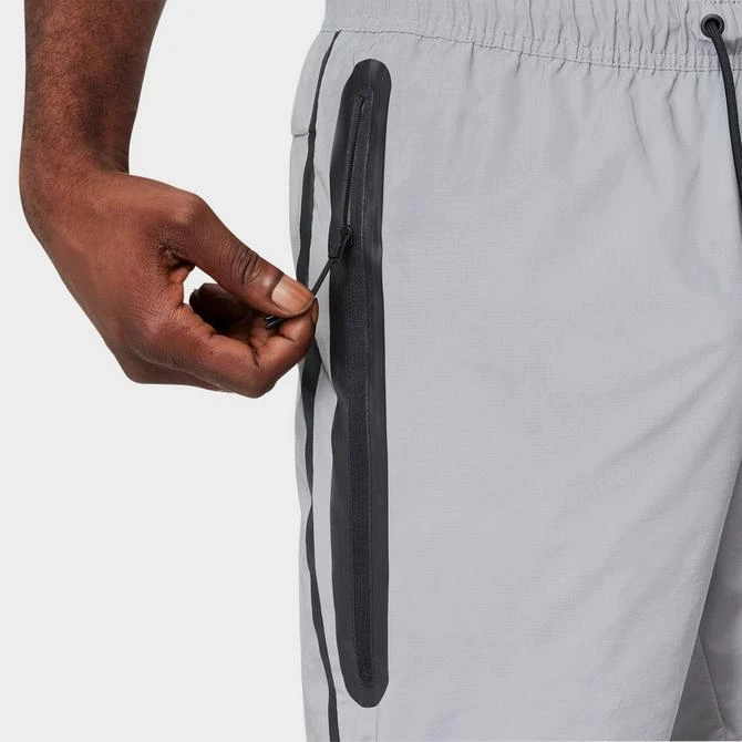 NIKE Men's Nike Tech Woven Flash Jogger Pants 6