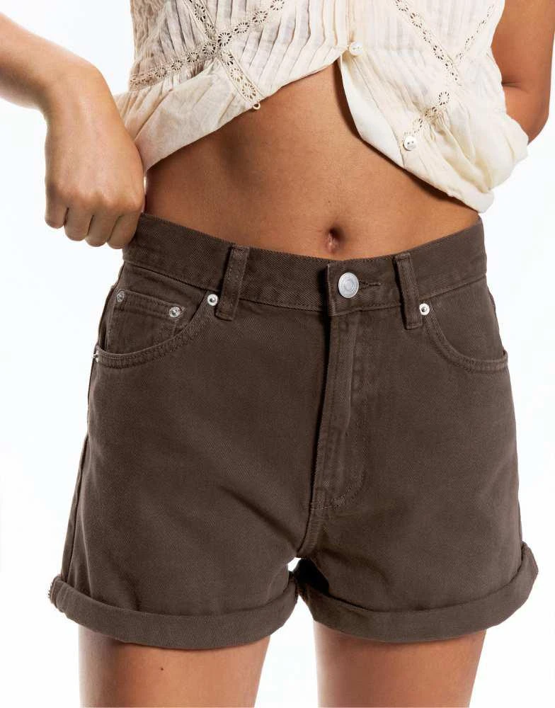 Pull&Bear Pull&Bear denim turn up mom shorts in brown 1