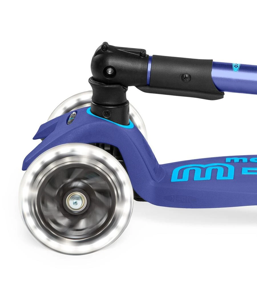 Micro Scooters Maxi Foldable Deluxe LED Scooter 2