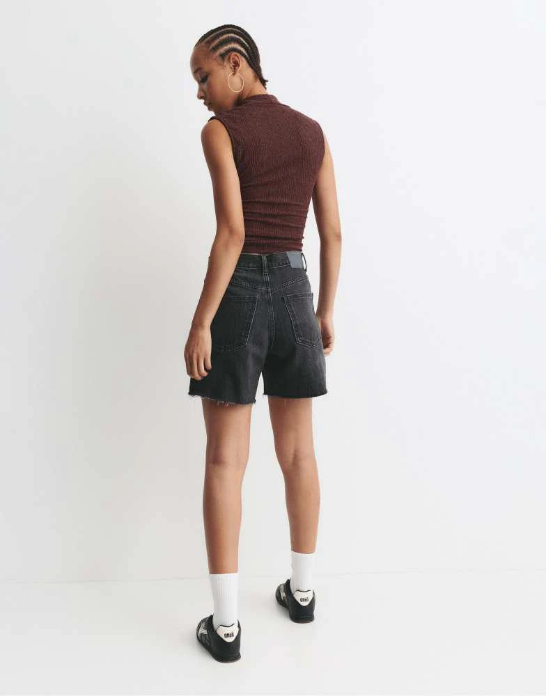 Pull&Bear Pull&Bear Crepe top in burgundy 2