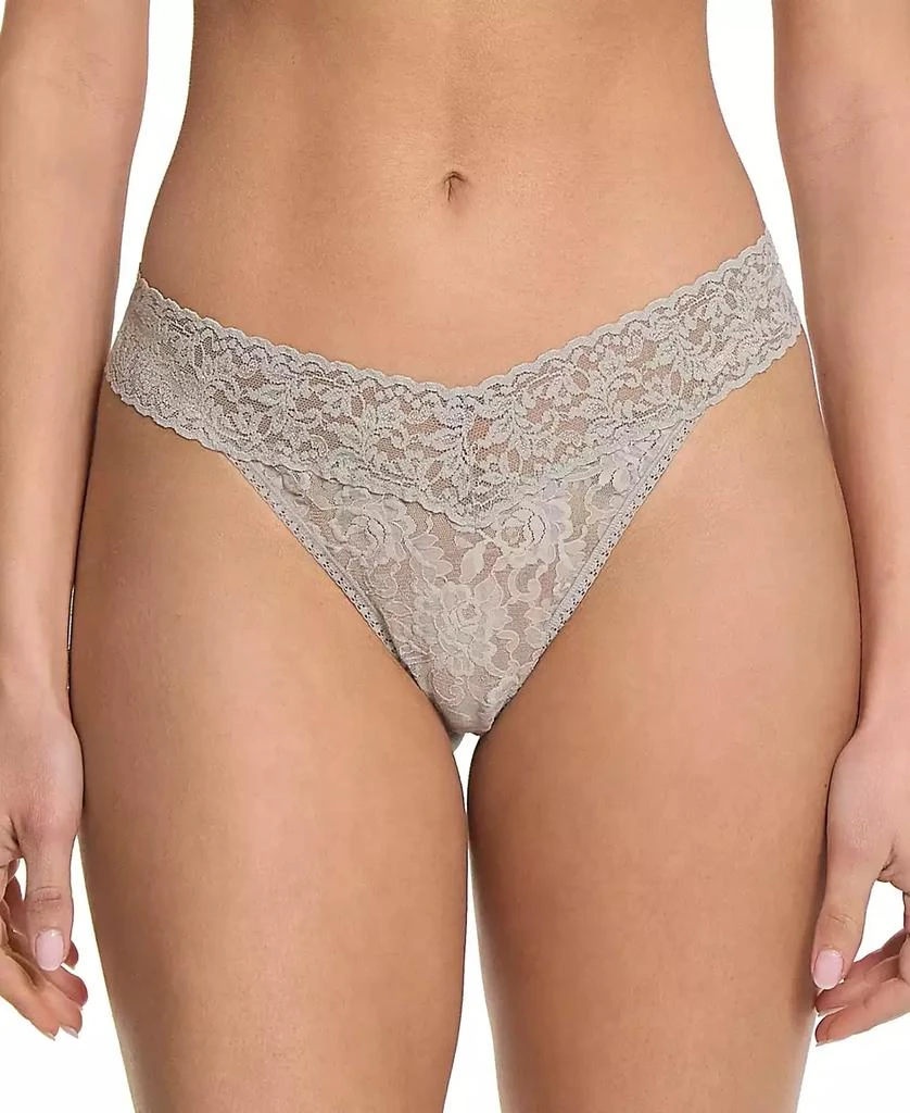 Hanky Panky Women's Signature Lace Original Rise Thong 1