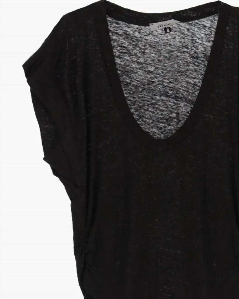 DIXIE Women's Ruched V Neck Tee In Black