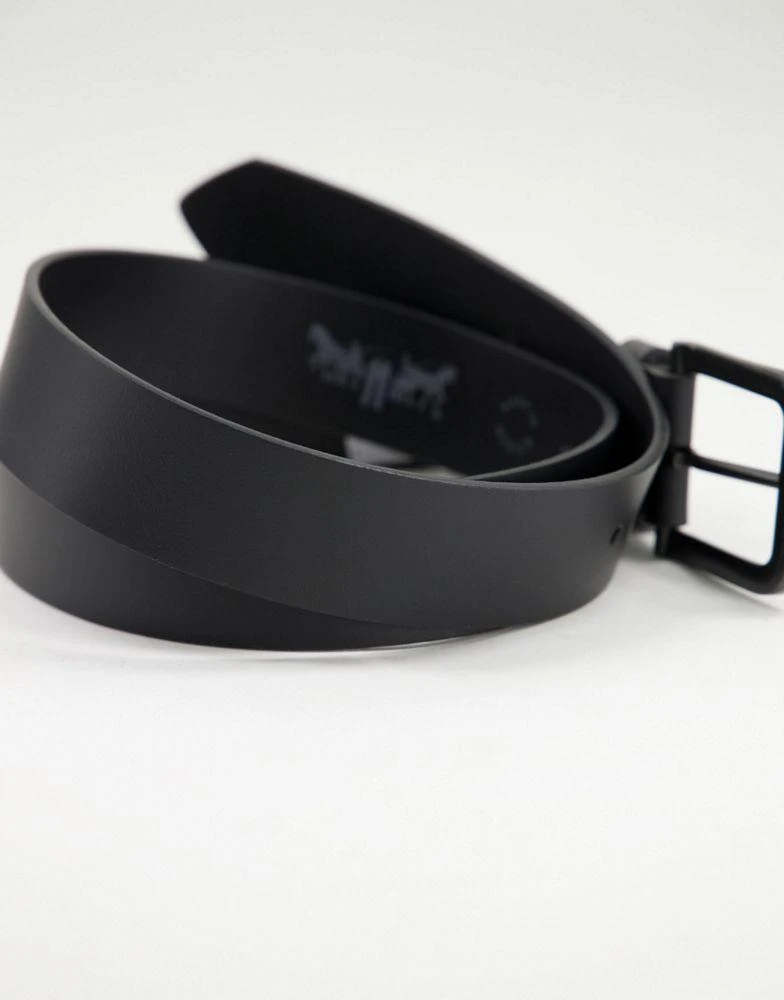 Levi's Levi's Seine metal leather belt in matte black 4