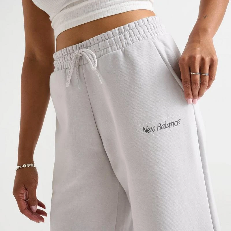 New Balance Women's New Balance Script Wide Leg Fleece Pants 5