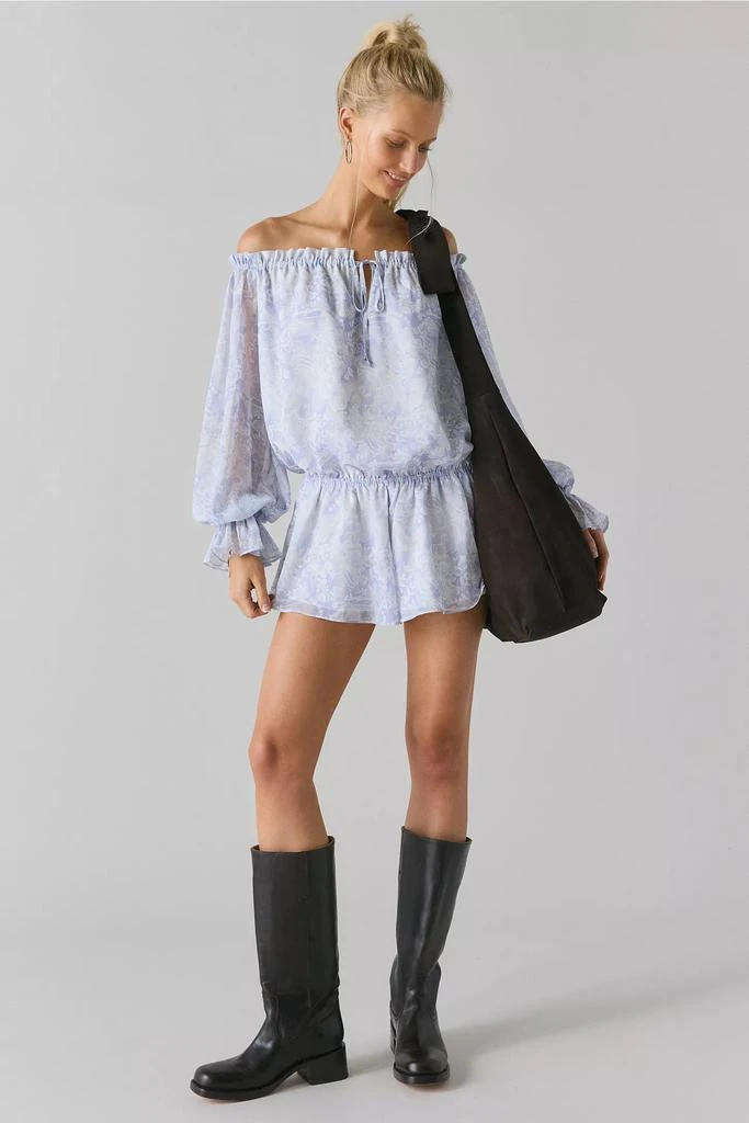Kimchi Blue Kimchi Blue Penelope Blouson Chiffon Off-The-Shoulder Romper 1
