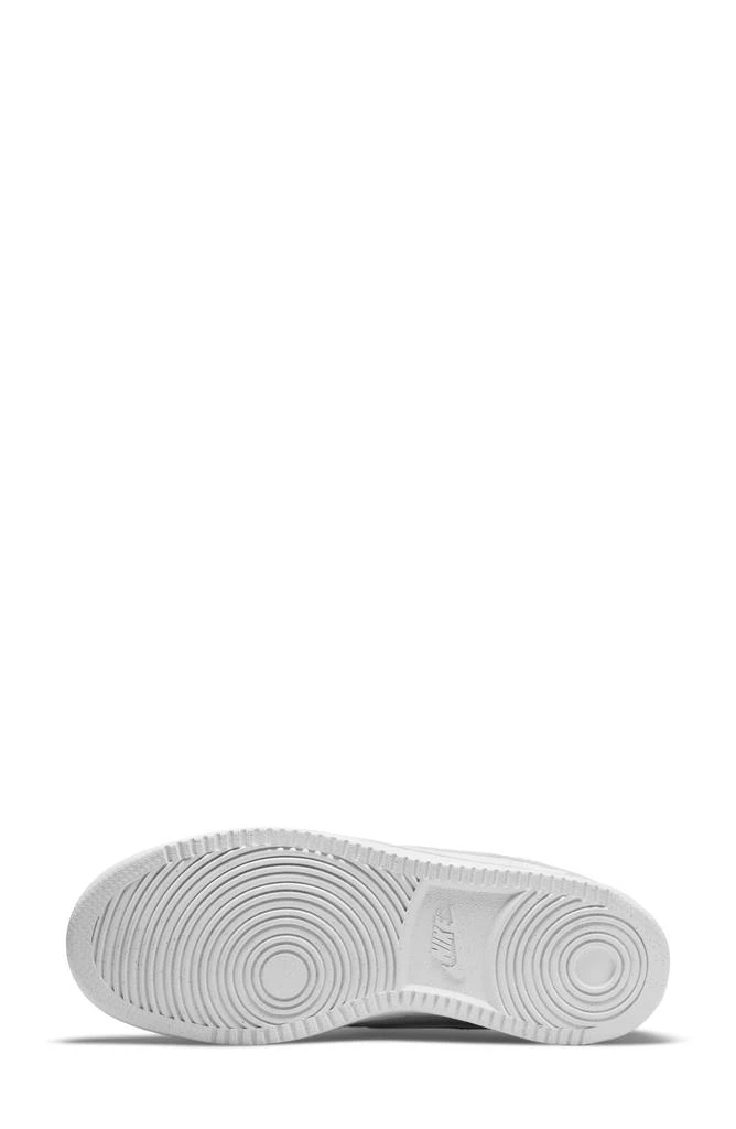 NIKE Court Vision Low Sneaker 4