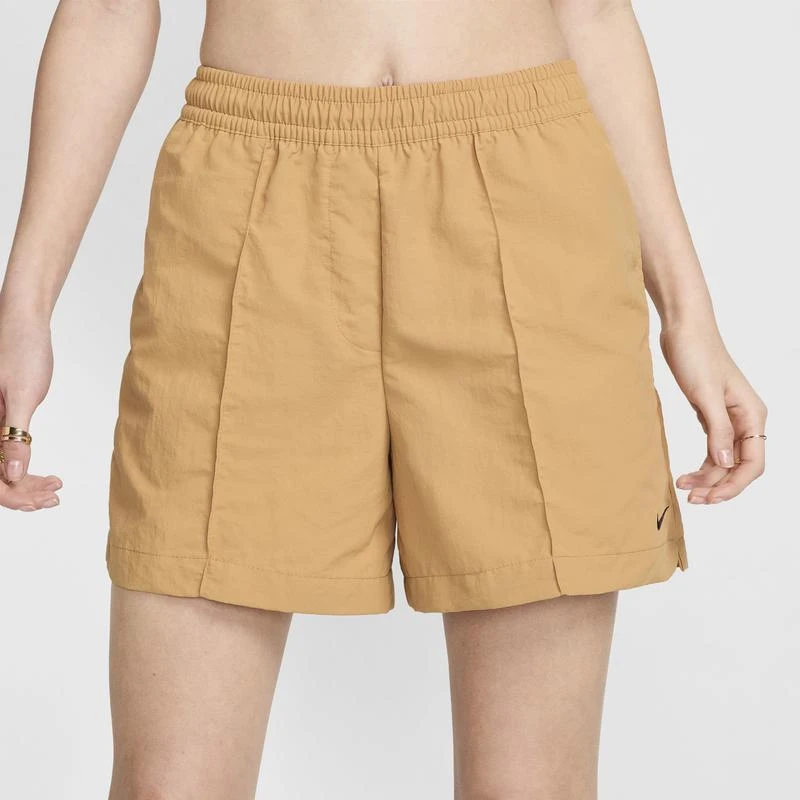 NIKE Nike Essential 5" Woven Shorts - Women's 1