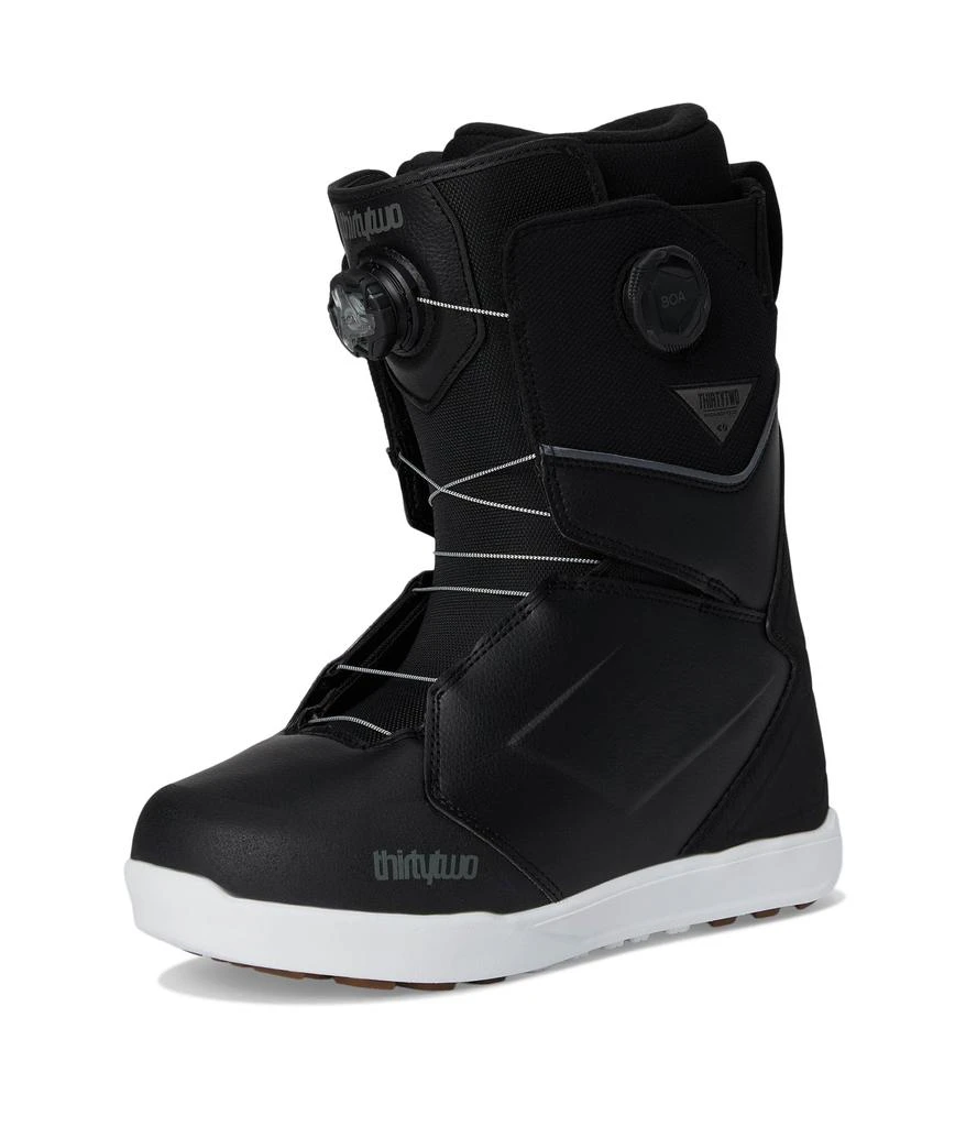 Thirty Two Lashed Double Boa 
24 7