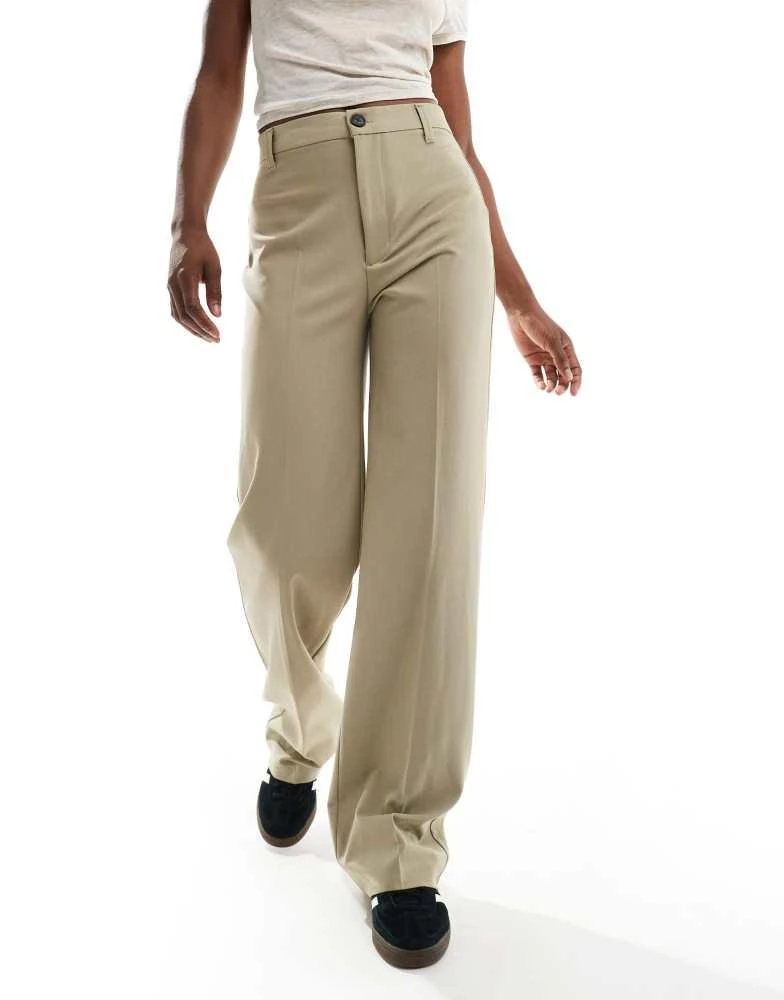 Pull&Bear Pull&Bear high waisted tailored trousers in dark beige 5