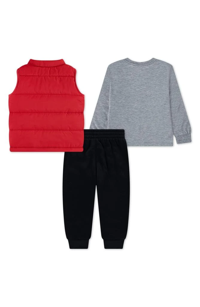 NIKE Kids
 Colorblock Puffer Vest, Logo T-Shirt 
Fleece Joggers Set