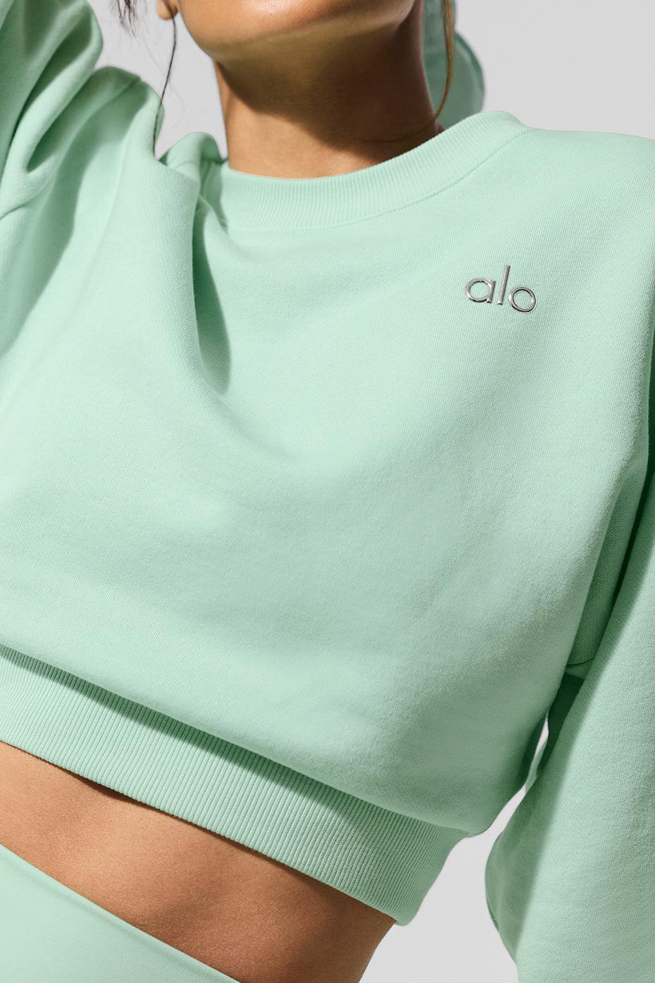 Alo Cropped Accolade Crewneck - Spearmint - Hoodies - Free