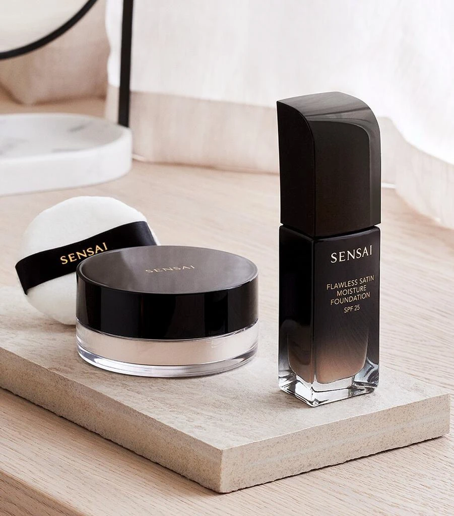 Sensai Flawless Satin Moisture Foundation SPF 25 7