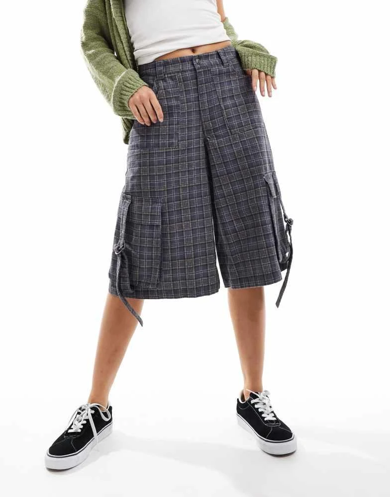 minga Minga London cargo longline jorts in plaid print 3